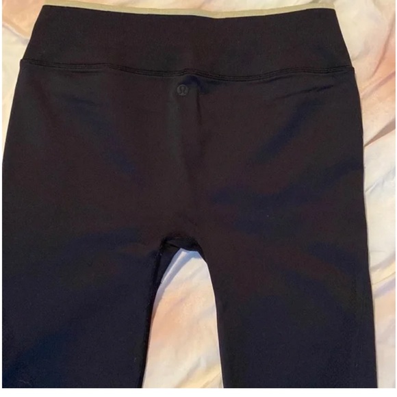 Lululemon Women’s Icon Sweat Tight Leggings in Black- size 4 - Picture 3 of 4